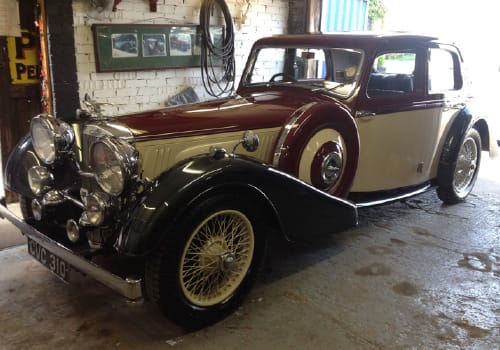 Alvis Speed 25 Red and cream